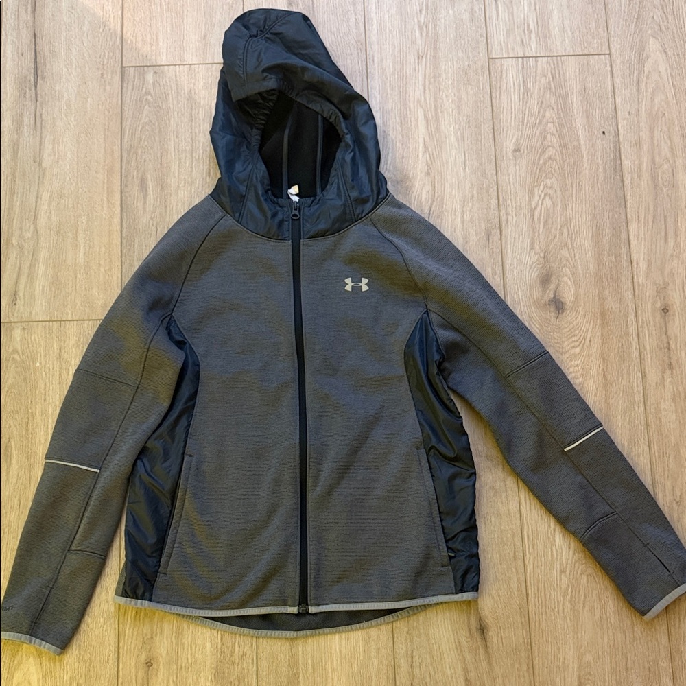 Under Armour Cold Gear Kids Black and Gray Jacket